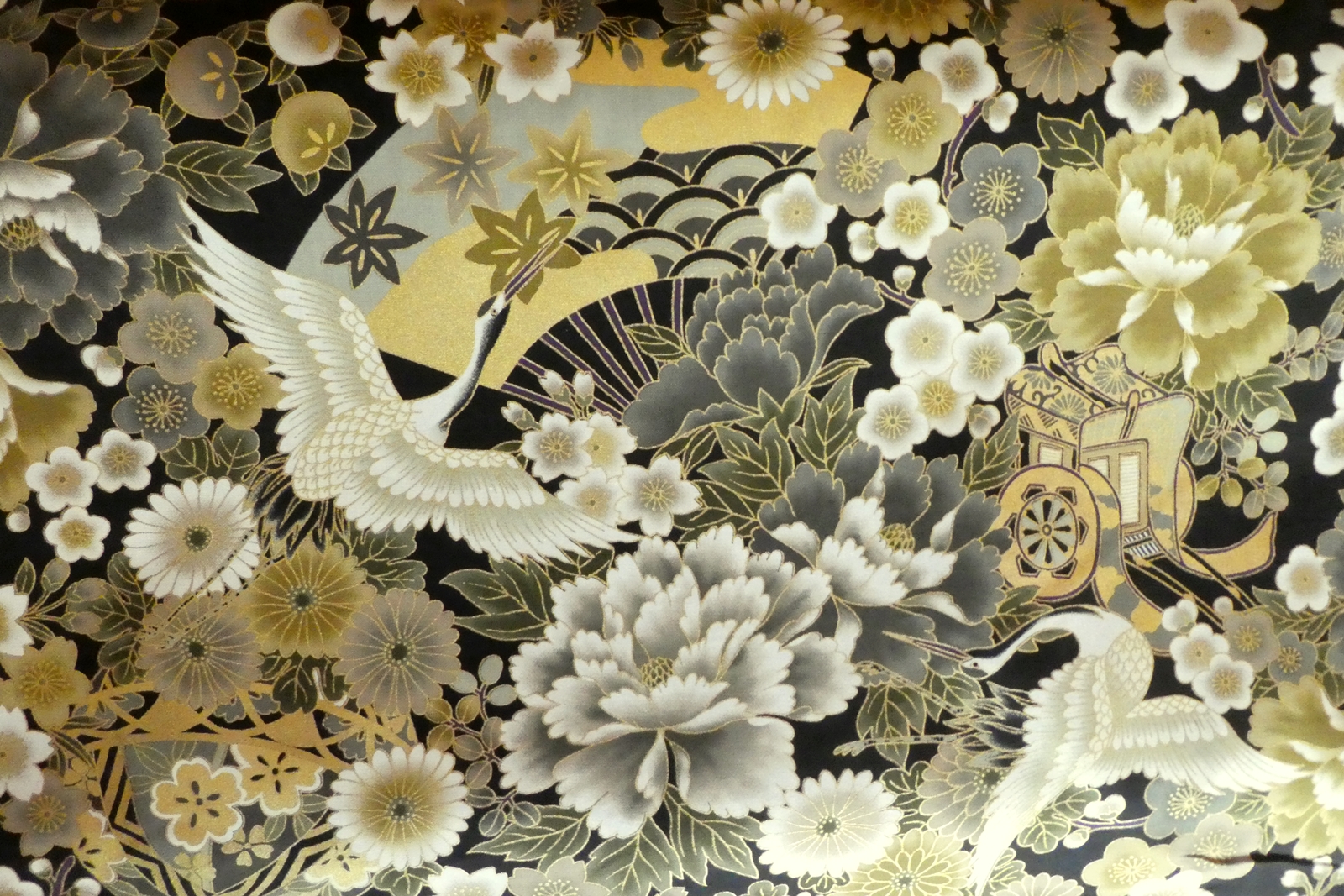 HJ2004 CRANE Sakura Chrysamsemum bird folding fan japanese pattern Gold & Silver 36M
