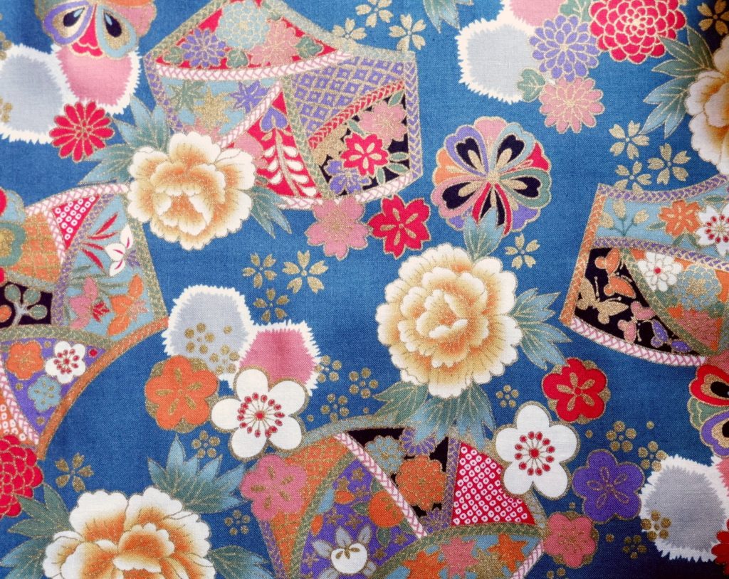 HJ2045 flowers & holding fan Japan Cotton Fabric 36M JAPANESE PATTERN